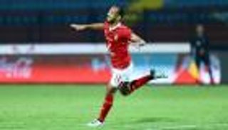 كورونا وليد سليمان.. 3 معلومات متضاربة تصيب لاعب الأهلي المصري