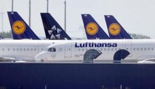 لوفتهانزا تسرح دفعة جديدة من موظفيها مع تصاعد أزمتها المالية