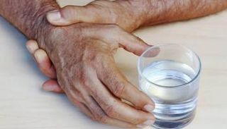 مرض الرعاش ينتج عن اضطراب بالجهاز العصبي