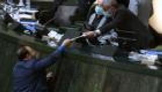 موازنة إيران 2021.. بلا عائدات نفط والتمويل من الفقراء