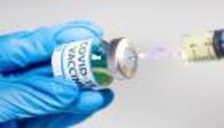 انطلاق حملة التلقيح ضد كورونا في بريطانيا