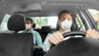 فتح الـ4 غير مجدٍ.. أي نافذة نفتحها في السيارة لتجنب عدوى كورونا؟