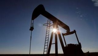 أسعار النفط تتراجع اليوم الأربعاء