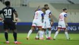 الدوري الإماراتي.. الشارقة يستعيد الصدارة من النصر