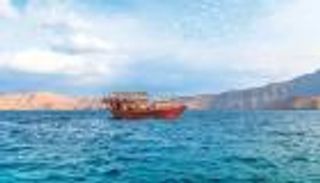 بينها 7 بلدان عربية.. عمان تعفي رعايا 103 دول من تأشيرة الدخول