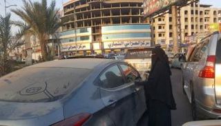 أعداد المتسولين تزداد في وقت الظهيرة