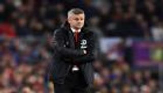 هل تنهي أساطير مانشستر يونايتد رحلة سولسكاير بعد السقوط الأوروبي؟ 