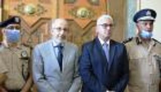 منع محافظ "المركزي" الليبي من السفر.. و"الصديق" يجمد أصول "الداخلية"