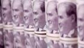 عقوبات أمريكية وشيكة تهبط بالليرة التركية للهاوية