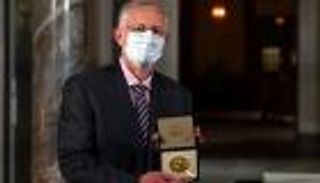 خشية كورونا.. الفائزون بـ"نوبل" يتسلمون الجوائز في المنزل