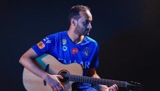 عبدالله عطيف نجم الهلال السعودي