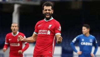 محمد صلاح نجم وأسطورة ليفربول