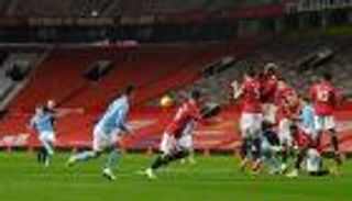 مان يونايتد ضد مان سيتي.. قطبا مانشستر يعودان للخلف.. و3 فائزين