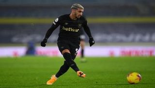 سعيد بن رحمة لاعب وست هام يونايتد