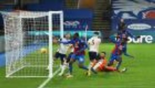 الدوري الإنجليزي.. هدف متأخر يضع صدارة توتنهام في مرمى ليفربول