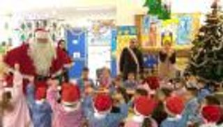 بابا نويل يتجسد في رئيس بلدية إيطالي