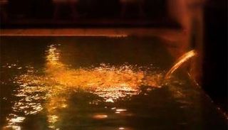 ينابيع تاكايو.. تجربة الاستحمام في حمامات الكبريت اليابانية