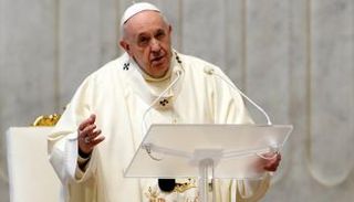 البابا فرنسيس بابا الكنيسة الكاثوليكية