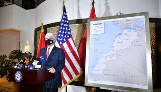 السفير الأمريكي لدى المغرب دايفيد فيشر، خلال المؤتمر بالسفارة الأمريكية