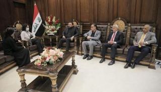 الكعبي مع الممثل المقيم لصندوق الأمم المتحدة للسكان في العراق 