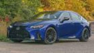 قدرات مميزة.. لكزس IS الجديدة تتحدى بي إم دبليو وجينيسيس