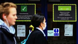 صعود البطالة مجددا في بريطانيا وتسريح العمالة يسجل رقما قياسيا