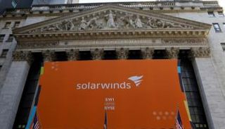 الواجهة الأمامية لبورصة نيويورك - رويترز