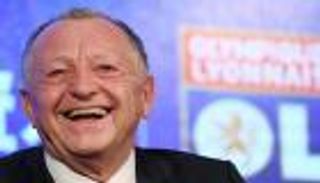 "كابوس أولاس".. سيناريو بنزيمة يهدد منتخب الجزائر