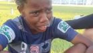 فيديو.. دموع طفل تقود نيمار لحرب جديدة ضد العنصرية