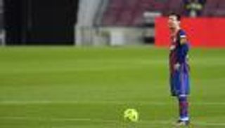 عد تنازلي.. الصمت يخيم على ميسي قبل 13 يوما من الحرية