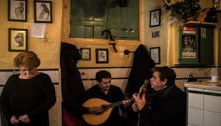 فرقة لموسيقى الفادو في لشبونة