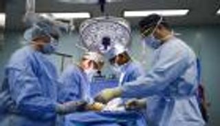 لأول مرة في العالم.. زرع كبد مصابة بكورونا بجسد مصاب آخر