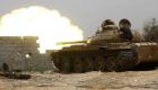 بايدن وحل الأزمة الليبية.. مطالبات أمريكية بالتدخل