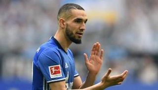 النجم الجزائري نبيل بن طالب لاعب شالكه الألماني