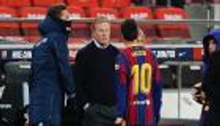 "وجبة رئاسية" تحسم مصير كومان مع برشلونة