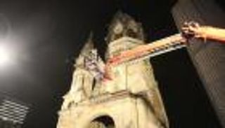 طائرة مسيرة تصطدم ببرج كنيسة ألمانية