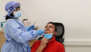 فحص كورونا في الإمارات