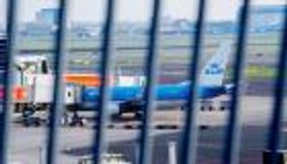 إيطاليا تحظر الطيران مع بريطانيا خوفا من سلالة كورونا الجديدة