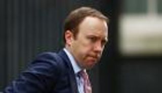 بريطانيا تفقد السيطرة على سلالة كورونا الجديدة