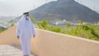 حاكم الشارقة يتفقد عددا من المشاريع الحيوية في خورفكان