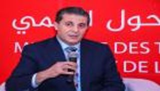 "نفايات" إيطاليا تطيح بوزير البيئة التونسي