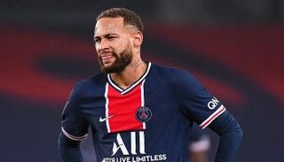البرازيلي نيمار دا سيلفا نجم باريس سان جيرمان