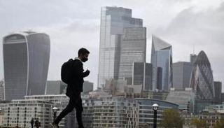 غيوم في سماء لندن - أف ب