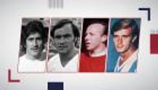 مارادونا يقود تشكيلة فريق الراحلين في 2020