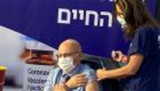 10 آلاف من أفراد الطواقم الطبية الإسرائيلية تلقوا لقاح كورونا