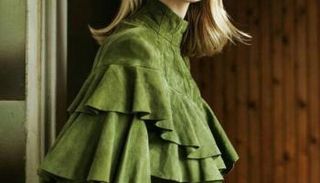 الأخضر.. بطل أزياء 2021