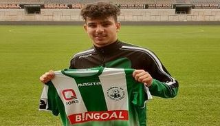 إسحاق بوصوفة لاعب لوميل البلجيكي