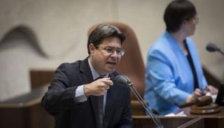 أوفير أكونيس - أرشيفية