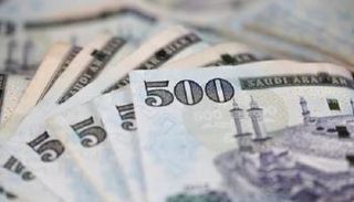 الريال من بين الأكثر استخداماً في المدفوعات العربية