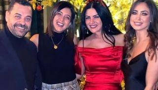 صورة تجمع طارق العريان ونيكول سعفان ونسرين إمام وعليا مرسي